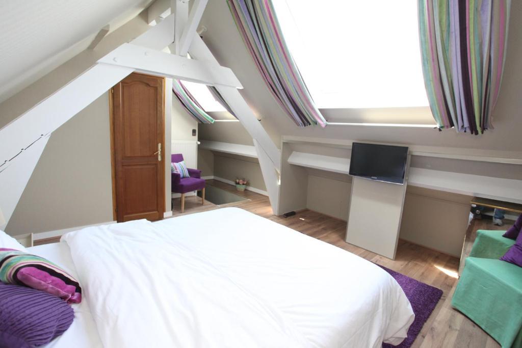 Saint Graal Bed and Breakfast Chamant Habitación foto
